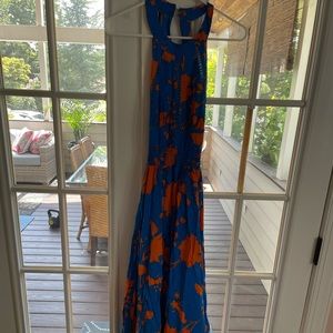 Cut out back, beautiful maxi dress size xs